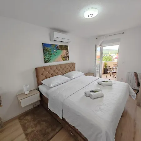 Luxury Nikoma With Heated Pool And Whirlpool Dicmo