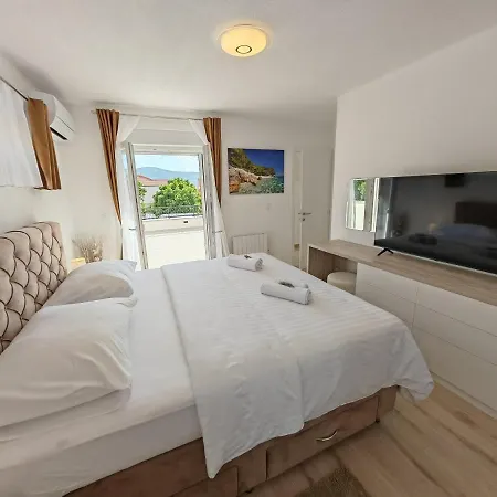 Luxury Nikoma With Heated Pool And Whirlpool Dicmo