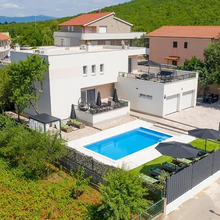 Luxury Nikoma With Heated Pool And Whirlpool Villa *