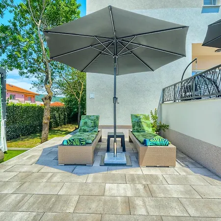 Luxury Nikoma With Heated Pool And Whirlpool * Dicmo
