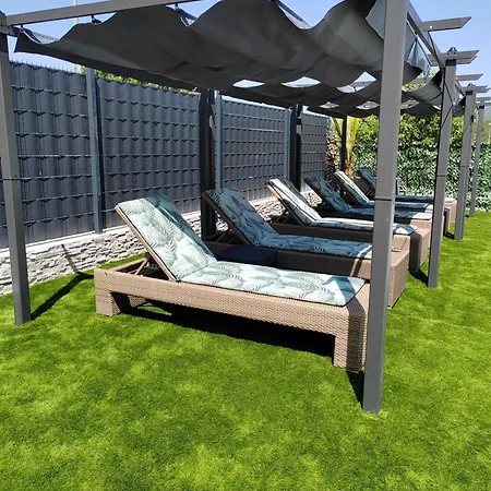 Luxury Nikoma With Heated Pool And Whirlpool فيلة