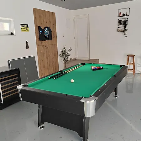 Βίλα Luxury Nikoma With Heated Pool And Whirlpool Dicmo