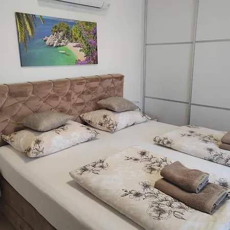 Βίλα Luxury Nikoma With Heated Pool And Whirlpool Dicmo