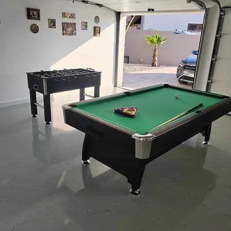 Luxury Nikoma With Heated Pool And Whirlpool Dicmo