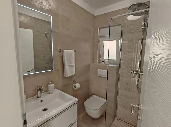 Luxury Nikoma With Heated Pool And Whirlpool Villa Dicmo