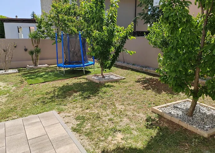 Villa Luxury Nikoma With Heated Pool And Whirlpool