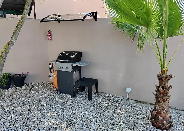 Villa Luxury Nikoma With Heated Pool And Whirlpool Dicmo