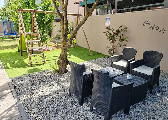 Luxury Nikoma With Heated Pool And Whirlpool Villa *